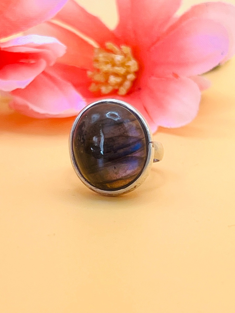 Vintage BLUE LABRADORITE Silver Ring size 6
